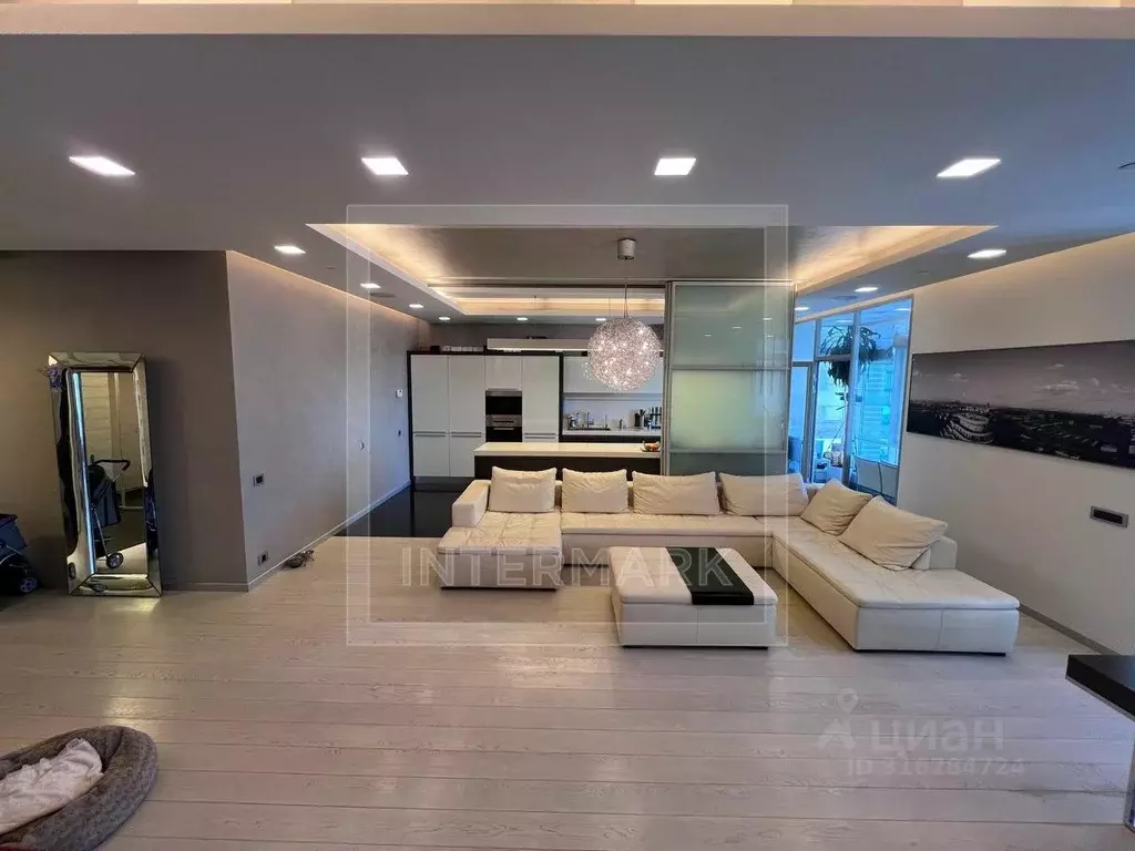 5-к кв. Москва Мосфильмовская ул., 70 (202.9 м) - Фото 0