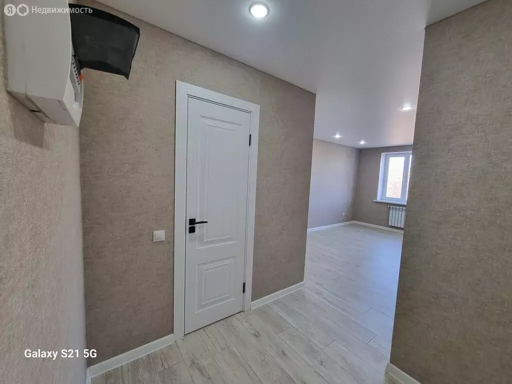 2-комнатная квартира: Саратов, проспект Энтузиастов, 2 (67 м) - Фото 1