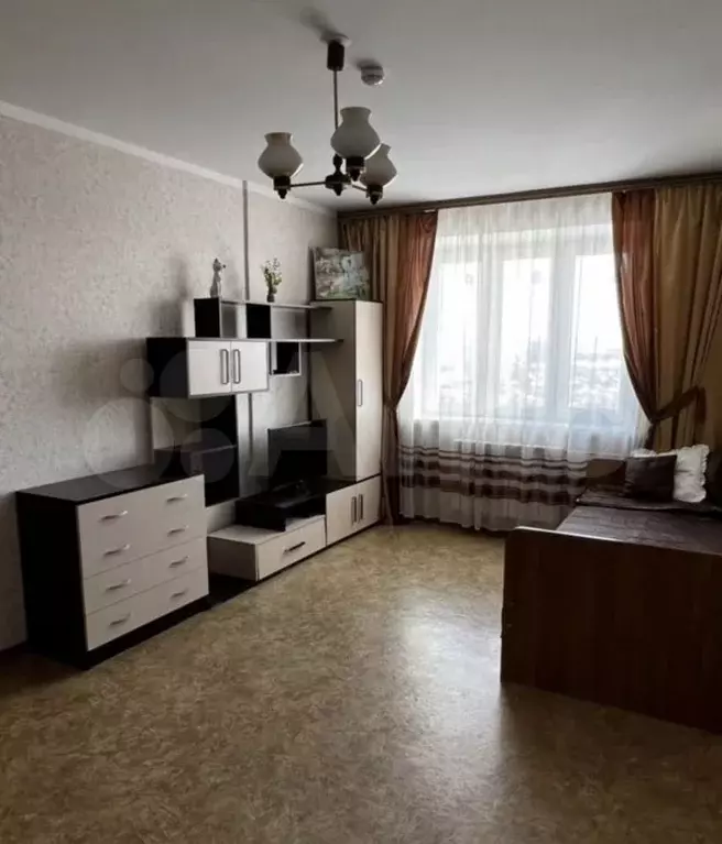 1-к. квартира, 43 м, 4/10 эт. - Фото 1