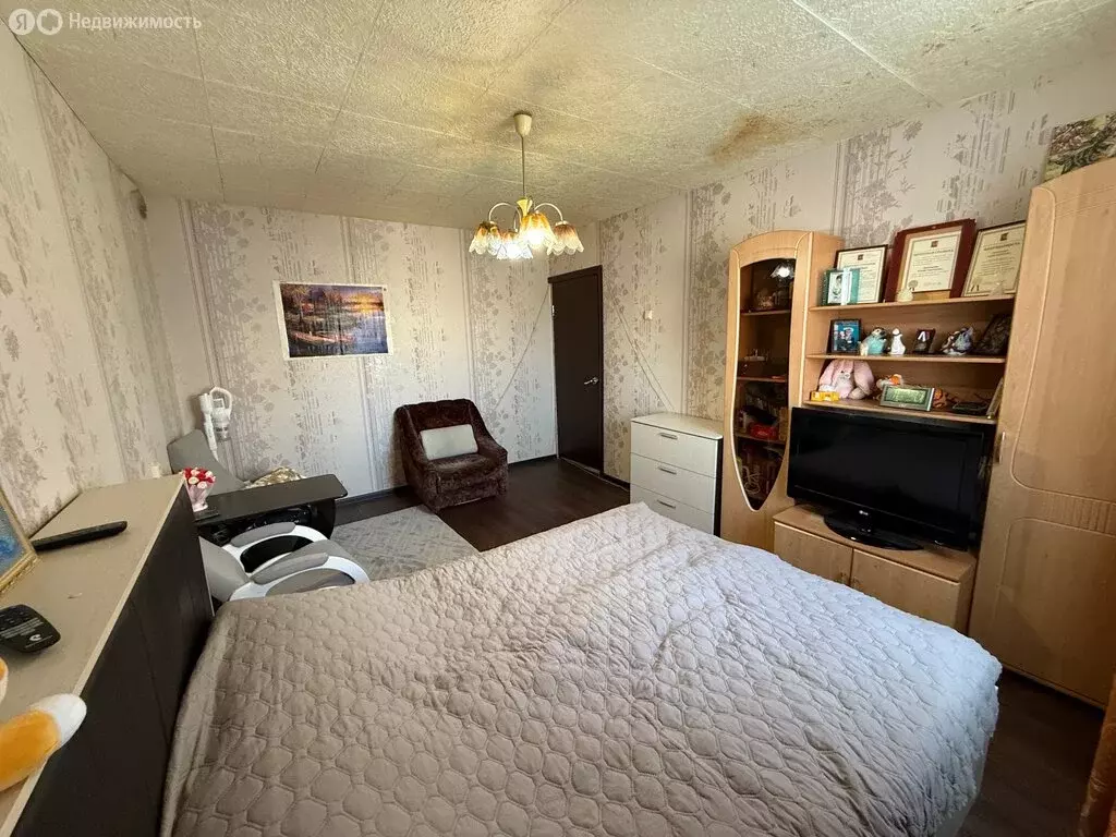 3-комнатная квартира: Череповец, улица Наседкина, 11 (64.7 м) - Фото 1