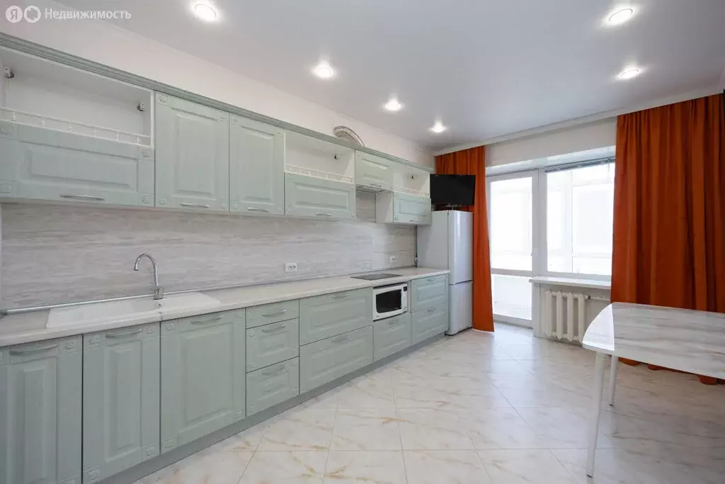 2-комнатная квартира: Благовещенск, Политехническая улица, 1 (64.9 м) - Фото 1