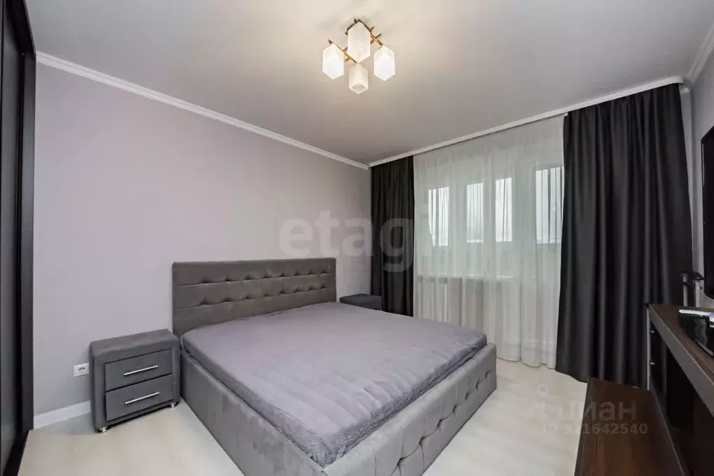 3-к кв. Тюменская область, Тюмень Восточный-2 мкр, ул. Ивана Словцова, ... - Фото 1