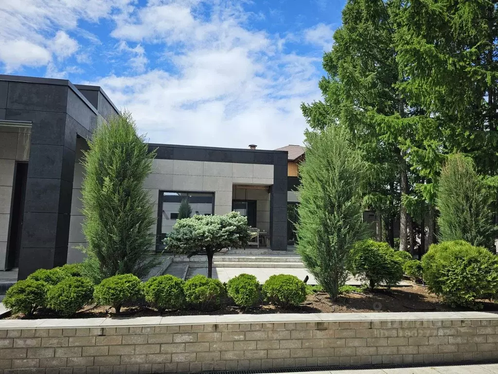 Коттедж в Алтайский край, Барнаул ул. Орлиная (400 м) - Фото 1