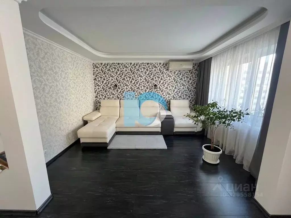 3-к кв. Брянская область, Брянск ул. Брянского Фронта, 28к1 (86.2 м) - Фото 1