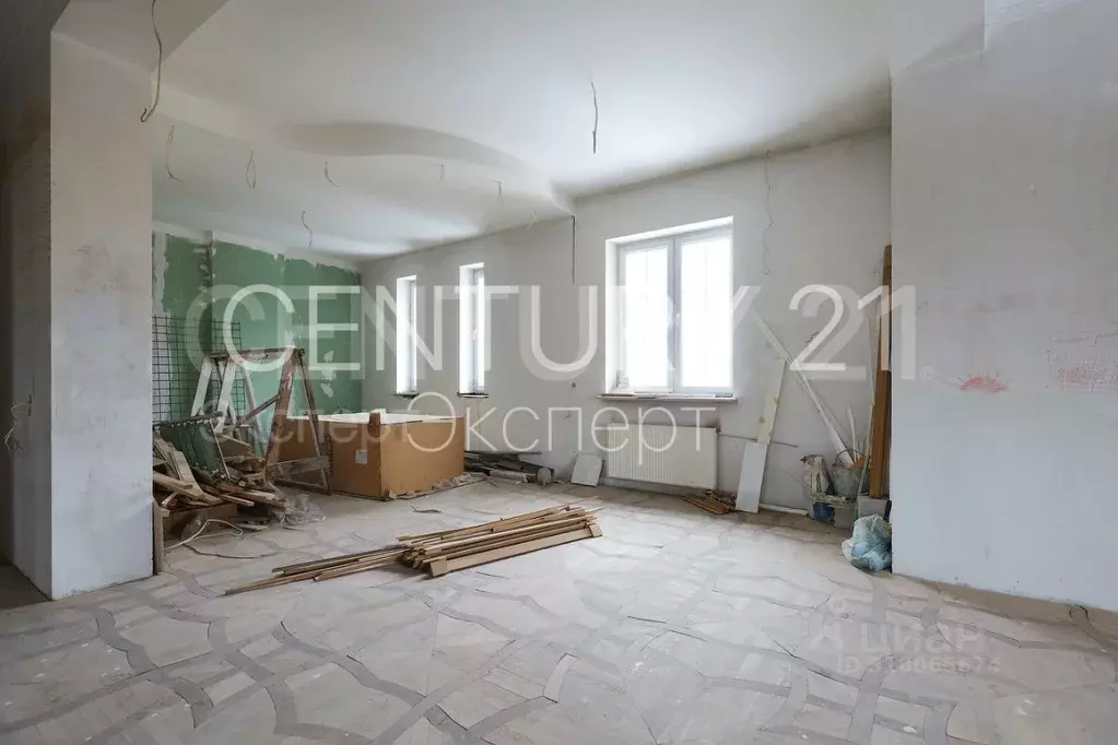 5-к кв. Калининградская область, Калининград ул. Гоголя, 2 (500.0 м) - Фото 1