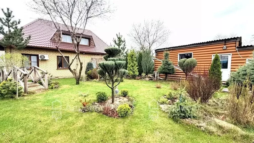 Дом в Волгоградская область, Калач-на-Дону Лазурный пер. (208 м) - Фото 1