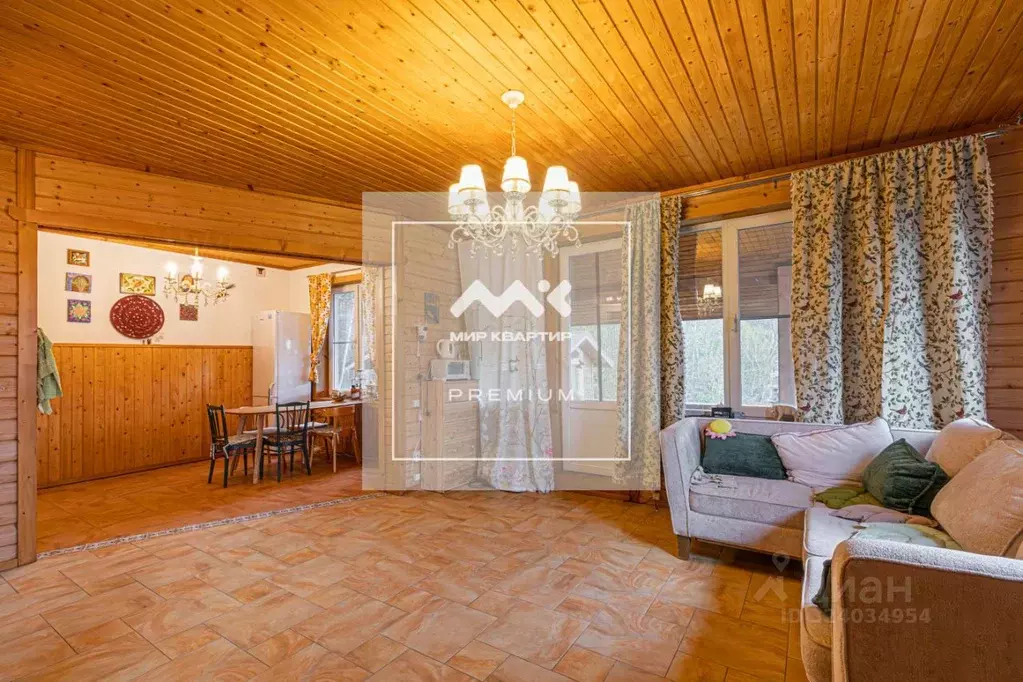 Коттедж в Ленинградская область, Выборгский район, Рощинское городское ... - Фото 1