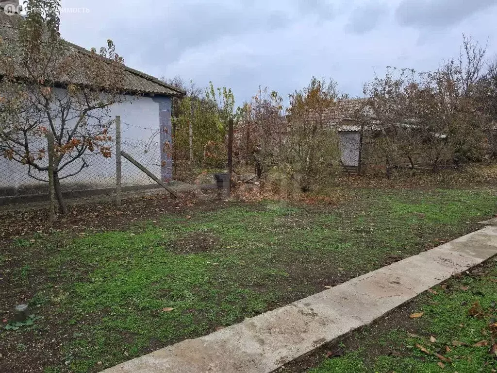 Дом в Сакский район, Охотниковское сельское поселение, село Орлянка, ... - Фото 1