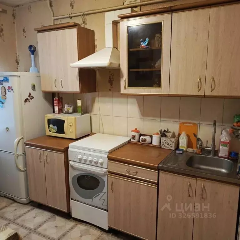 1-к кв. Тульская область, Новомосковск ул. Орджоникидзе, 6/33 (33.8 м) - Фото 1