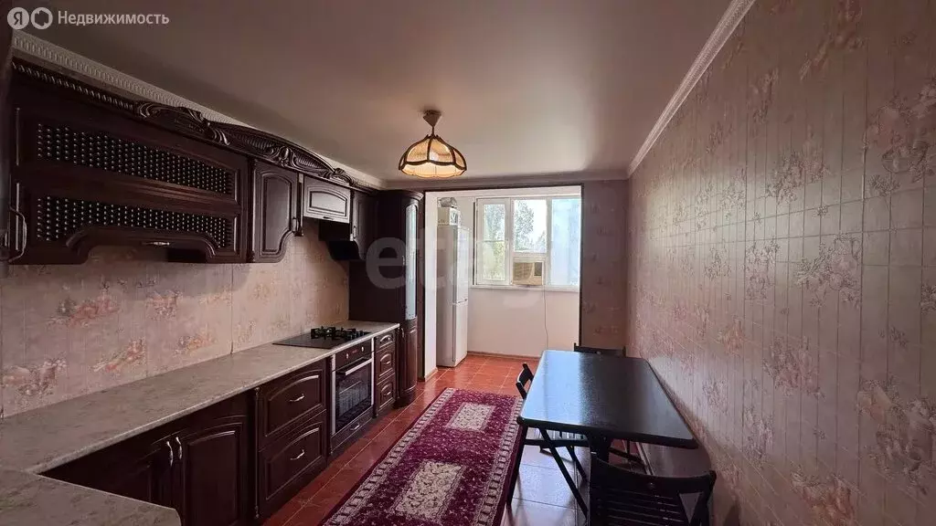 2-комнатная квартира: Махачкала, улица Устарбекова, 12 (60 м) - Фото 1