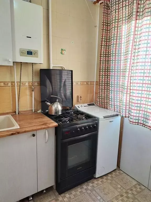 4-к. квартира, 61 м, 2/5 эт. - Фото 0