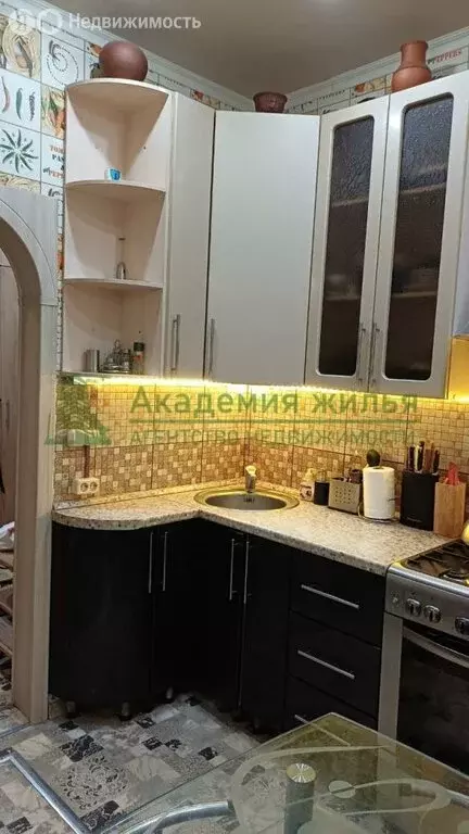 3-комнатная квартира: Пугачев, улица 40 лет Октября, 170 (52.9 м) - Фото 1