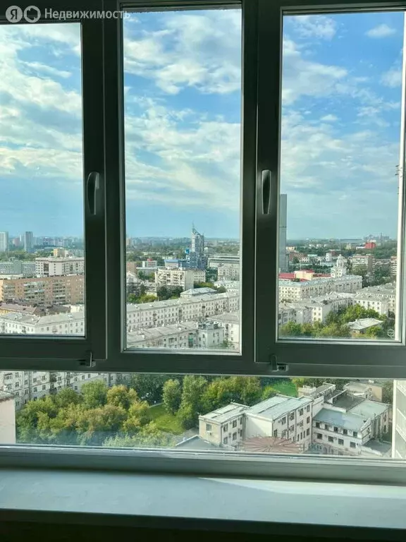 1-комнатная квартира: Екатеринбург, улица Свердлова, 32 (37 м) - Фото 0