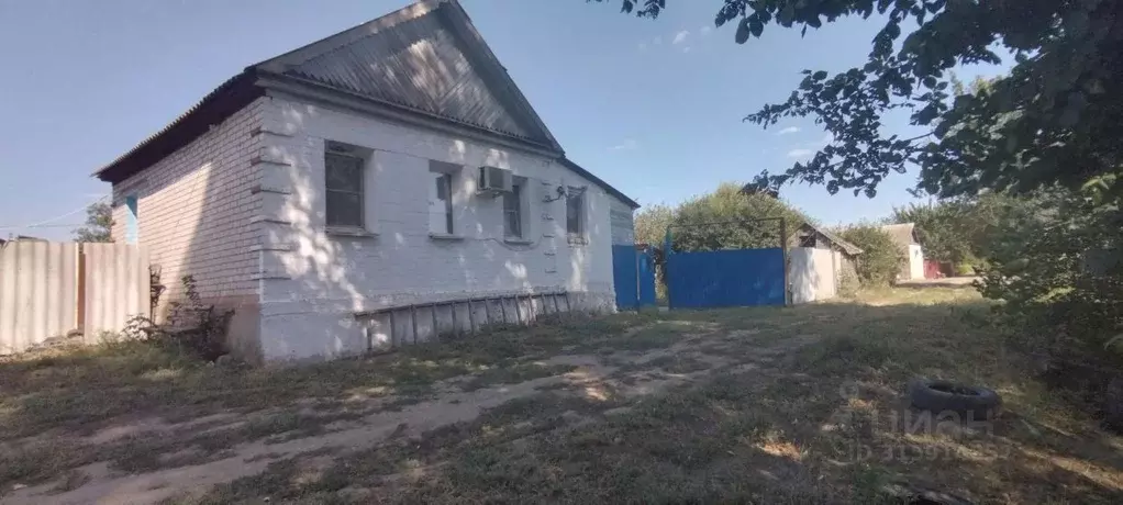 Дом в Волгоградская область, Среднеахтубинский район, Клетское с/пос, ... - Фото 0