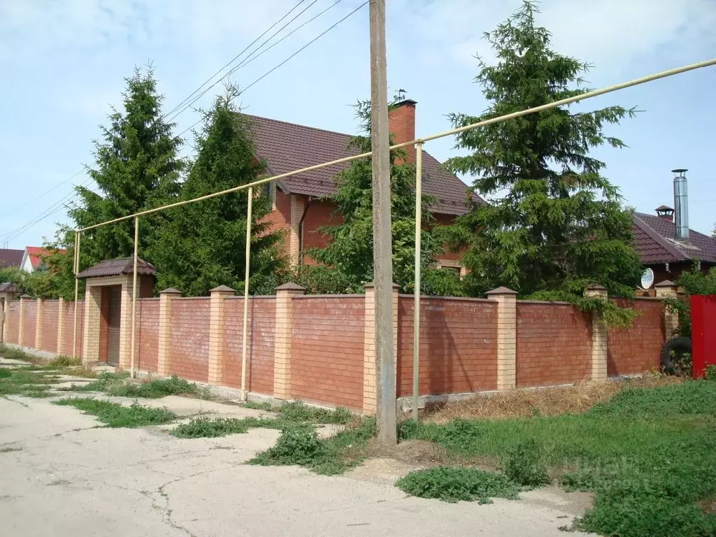 Дом в Самарская область, Ставропольский район, Нижнее Санчелеево ... - Фото 0
