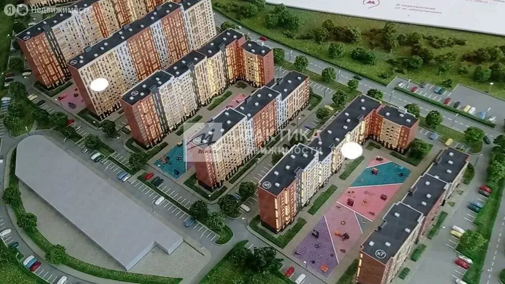 2-комнатная квартира: Москва, район Троицк, Чароитовая улица, 1к4 ... - Фото 1