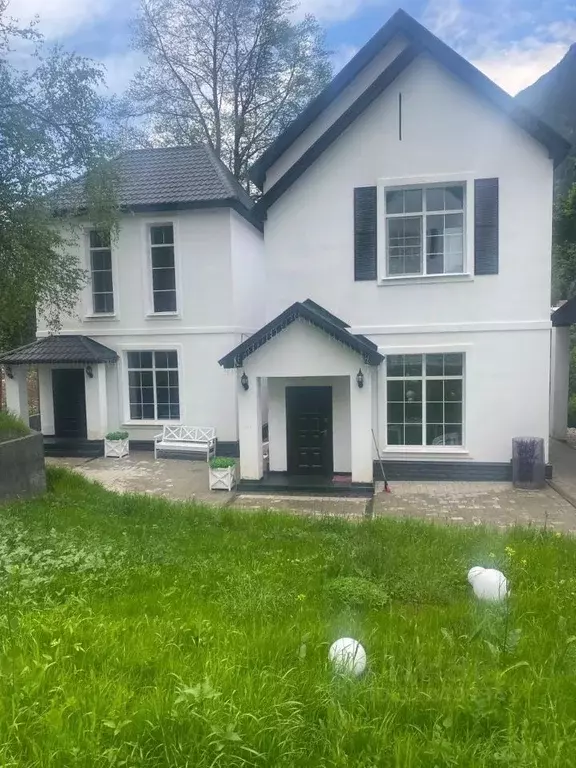 Дом в Карачаево-Черкесия, Теберда Карачаевский городской округ, ул. ... - Фото 2