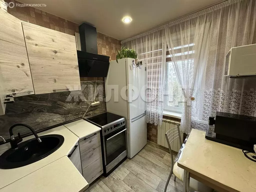 2-комнатная квартира: Барнаул, улица Юрина, 206К (40.1 м) - Фото 1