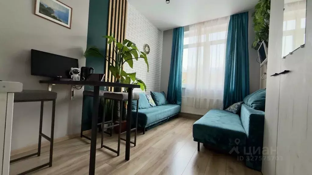 Студия Свердловская область, Екатеринбург ул. Азина, 57 (16.9 м) - Фото 1