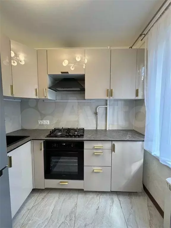 2-к. квартира, 45 м, 2/9 эт. - Фото 0