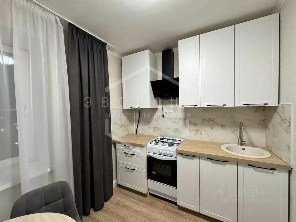 1-к кв. Калининградская область, Калининград Озерная ул., 3 (35.1 м) - Фото 2