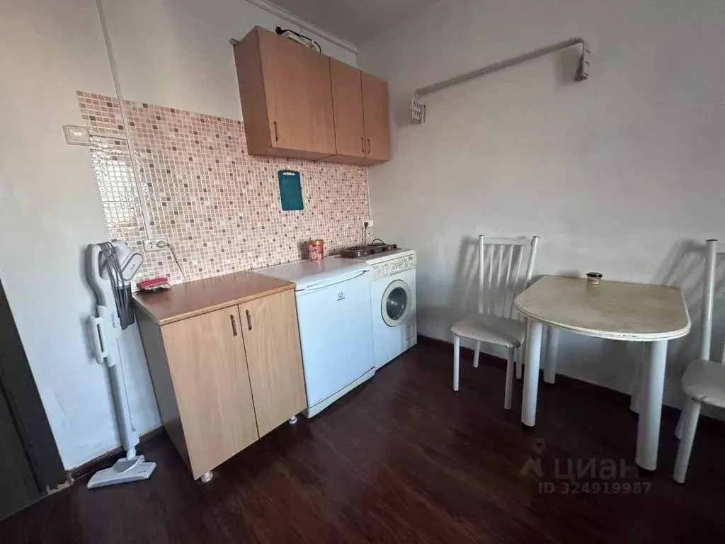 Комната Хабаровский край, Хабаровск Большая ул., 93 (12.0 м) - Фото 2