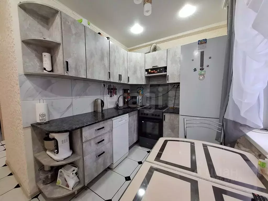 3-к кв. Саратовская область, Саратов ул. Имени В.М. Азина, 17А (59.4 ... - Фото 1