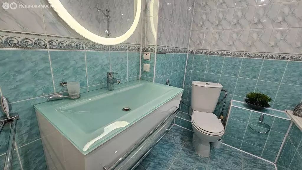 2-комнатная квартира: Калининград, улица Еловая Аллея, 66 (71.4 м) - Фото 1