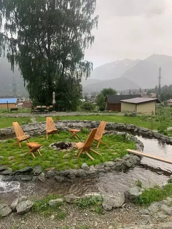 Дом в Карачаево-Черкесия, Зеленчукский район, с. Архыз ул. Курджиева, ... - Фото 1