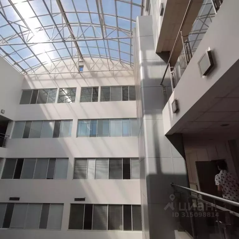 Офис в Самарская область, Самара ул. Водников, 60 (1667 м) - Фото 1