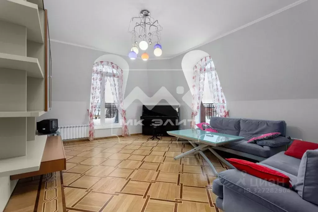 4-к кв. Санкт-Петербург 16-я Васильевского острова линия, 37 (175.3 м) - Фото 1