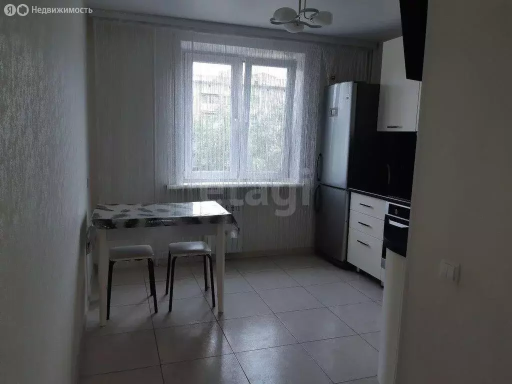 3-комнатная квартира: Чита, улица Нечаева, 26 (72 м) - Фото 0