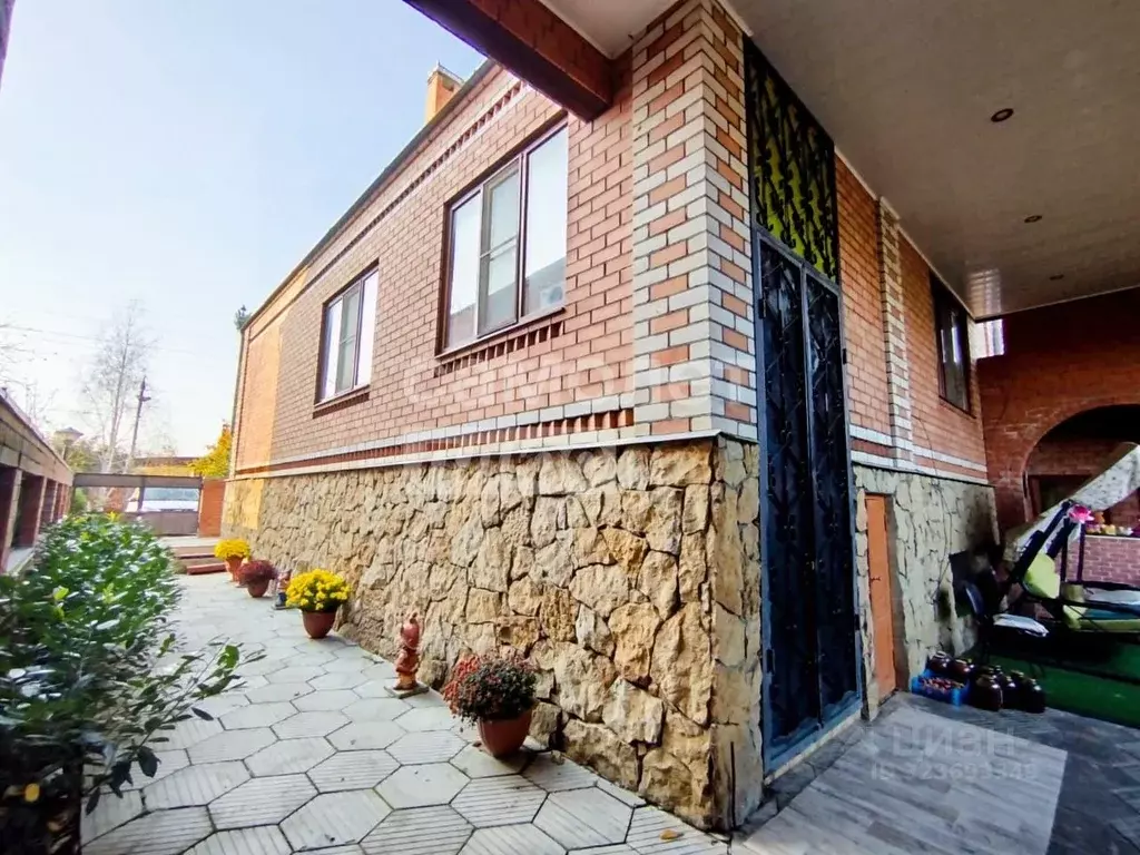 Дом в Краснодарский край, Абинск Краснодарская ул. (322 м) - Фото 2