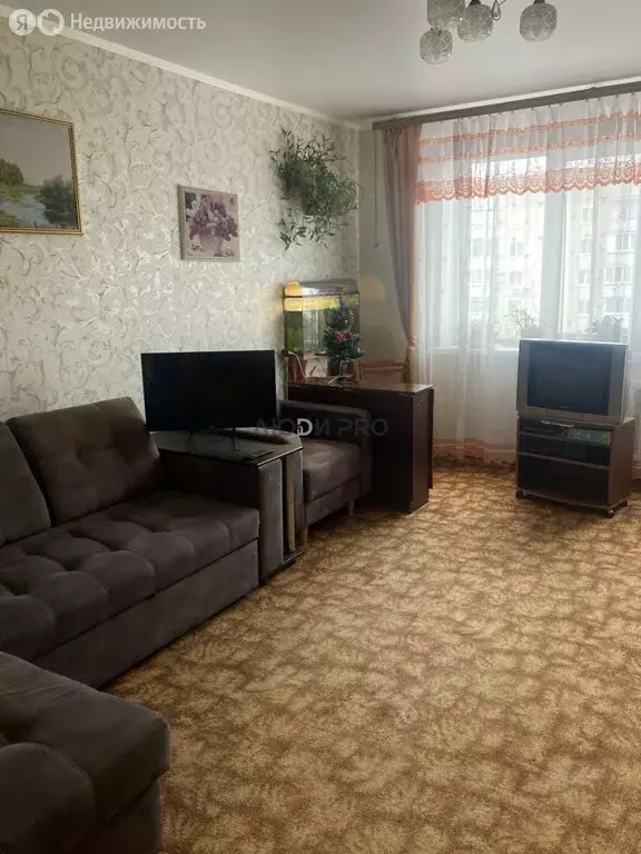 3-комнатная квартира: Саратов, 2-я Электронная улица, 8 (63.9 м) - Фото 1