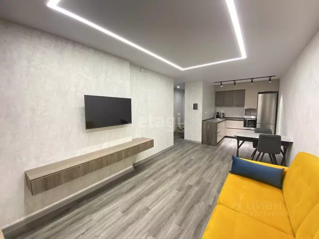 1-к кв. Тюменская область, Тюмень Харьковская ул., 76 (45.0 м) - Фото 1