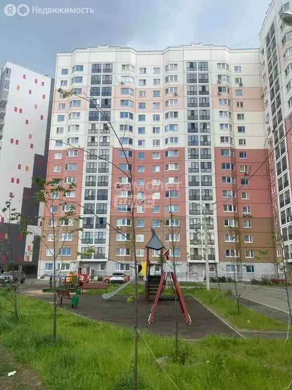3-комнатная квартира: Звенигород, район Восточный, 3-й микрорайон, 18 ... - Фото 2