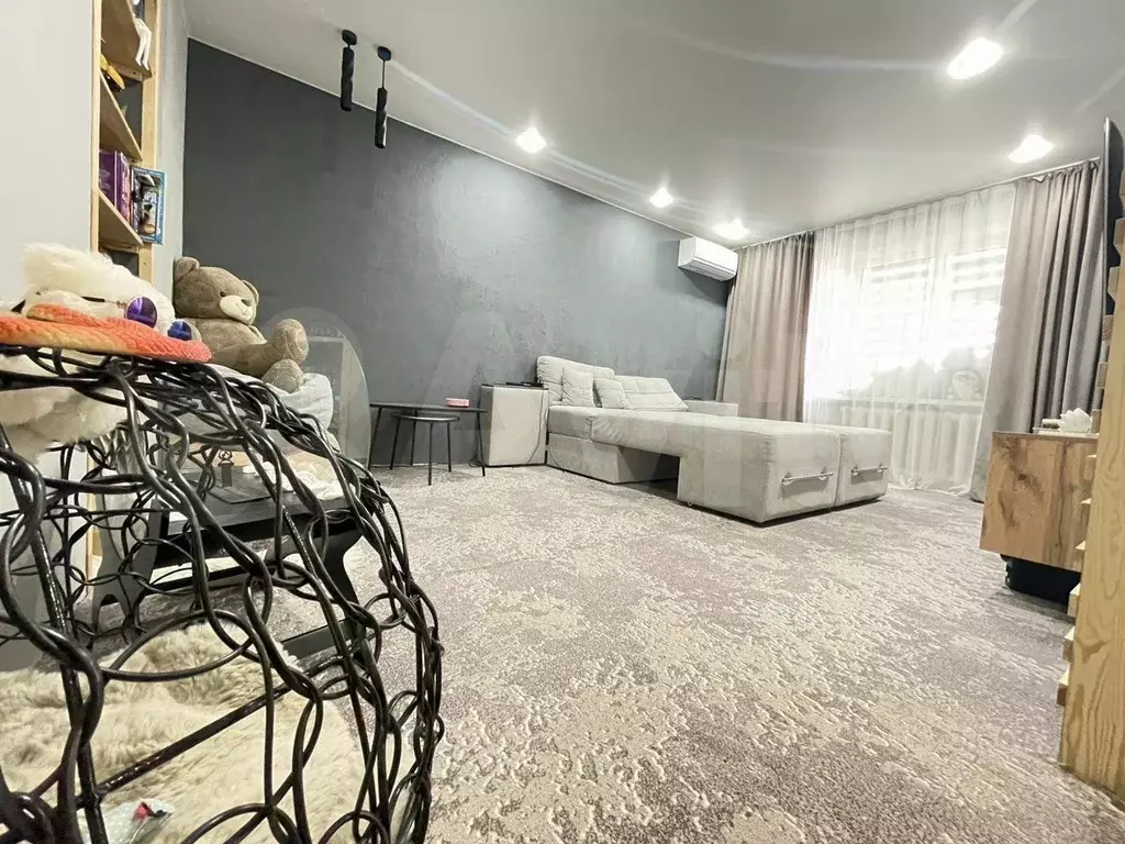 3-к кв. Краснодарский край, Усть-Лабинск Октябрьская ул. (55.0 м) - Фото 1