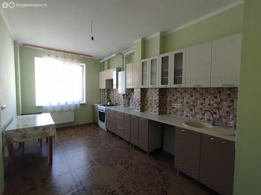 2-комнатная квартира: Горячий Ключ, улица Ярославского, 100Б (64.7 м) - Фото 0