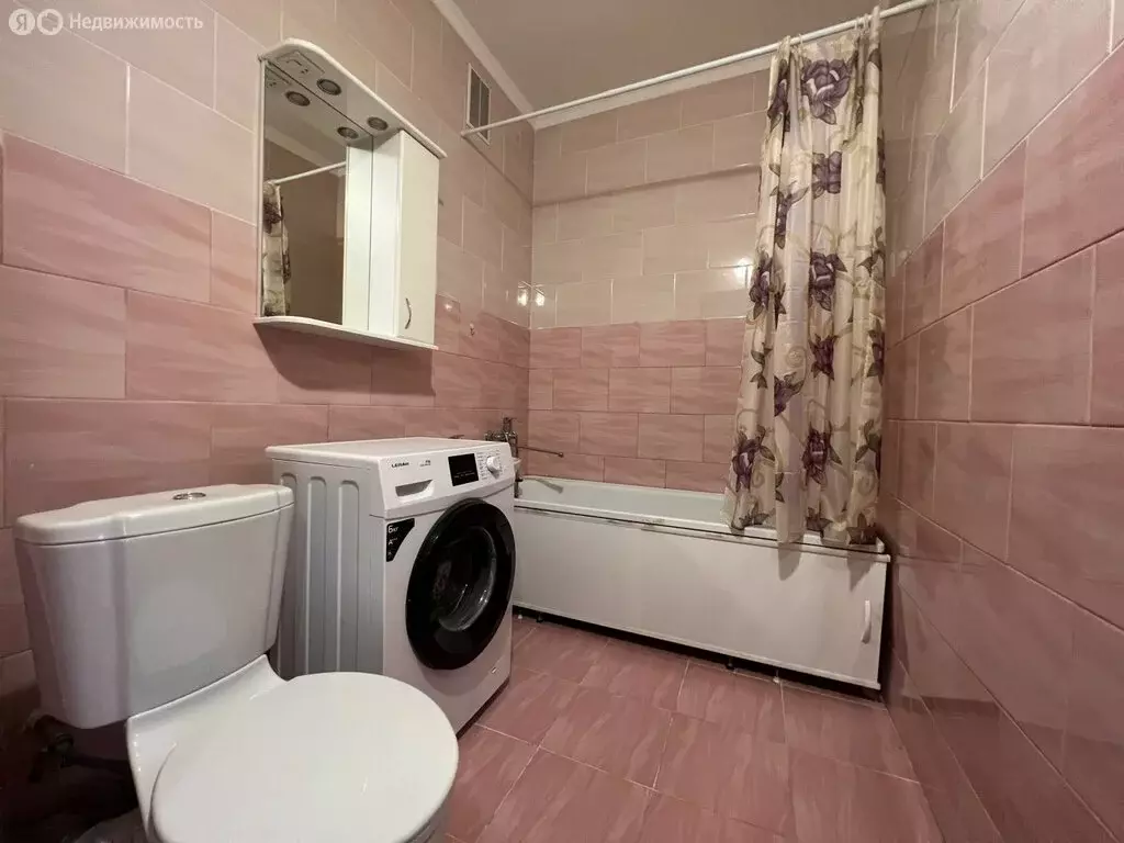 1-комнатная квартира: Михайловск, улица Владислава Листьева, 3 (34 м) - Фото 0