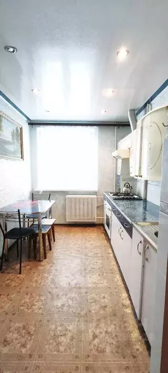 3-к кв. Ульяновская область, Ульяновск ул. Луначарского, 12 (65.0 м) - Фото 0
