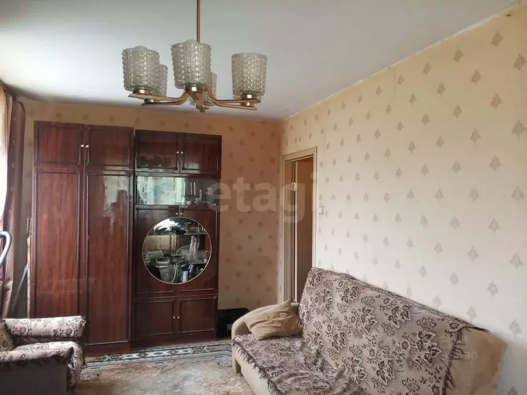 2-к кв. Псковская область, Остров ул. Островских Молодогвардейцев, 2 ... - Фото 1