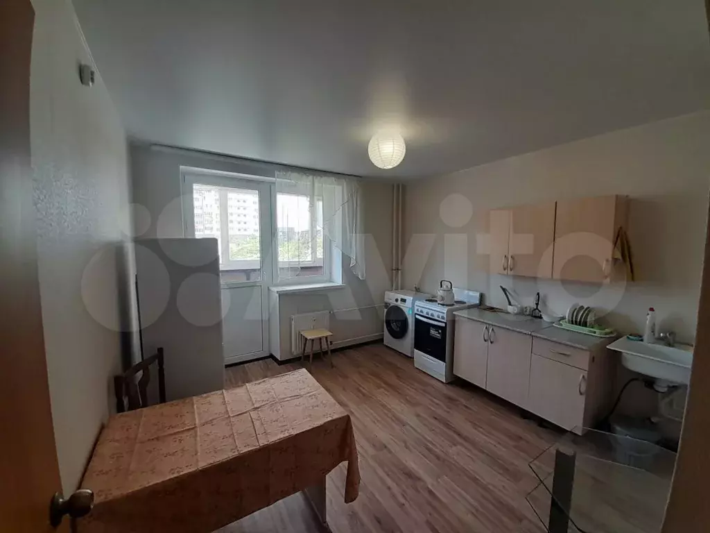 1-к. квартира, 40 м, 2/18 эт. - Фото 1