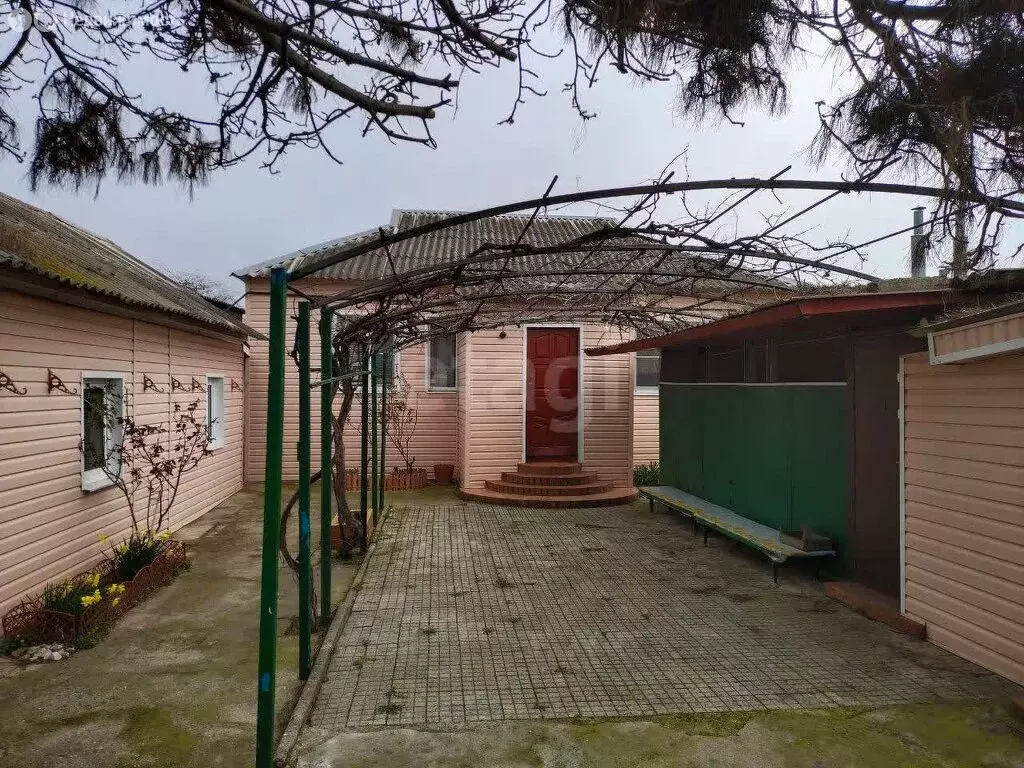 Дом в посёлок Кучугуры, улица Мира (77.9 м) - Фото 0