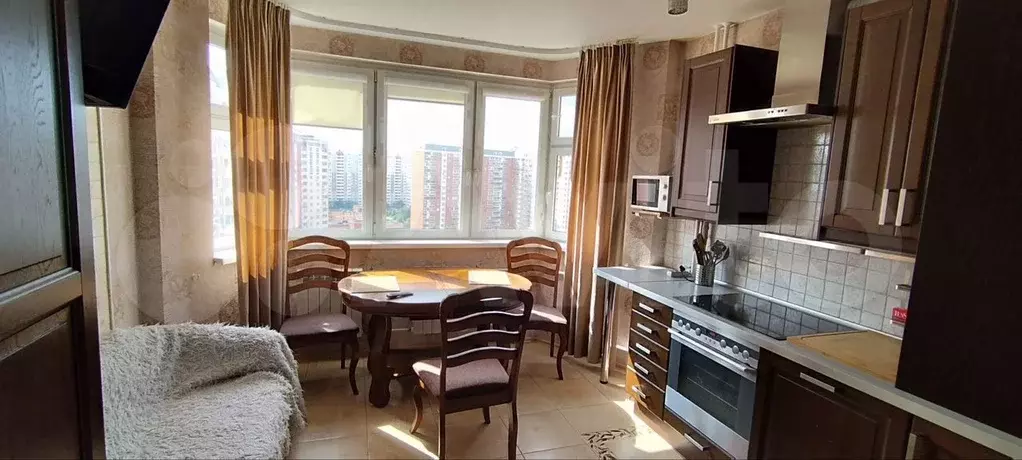 2-к. квартира, 62 м, 15/17 эт. - Фото 0