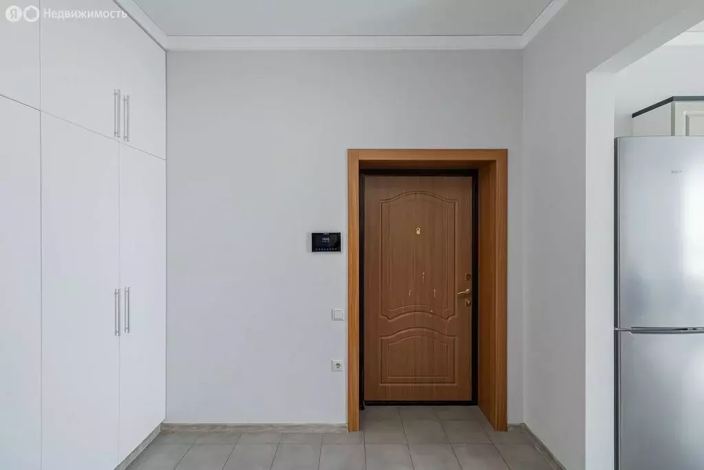 Квартира-студия: Тюмень, улица Короленко, 12 (44.7 м) - Фото 2