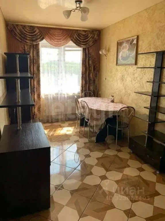 4-к кв. Воронежская область, Павловск Покровская ул., 1А (97.4 м) - Фото 1