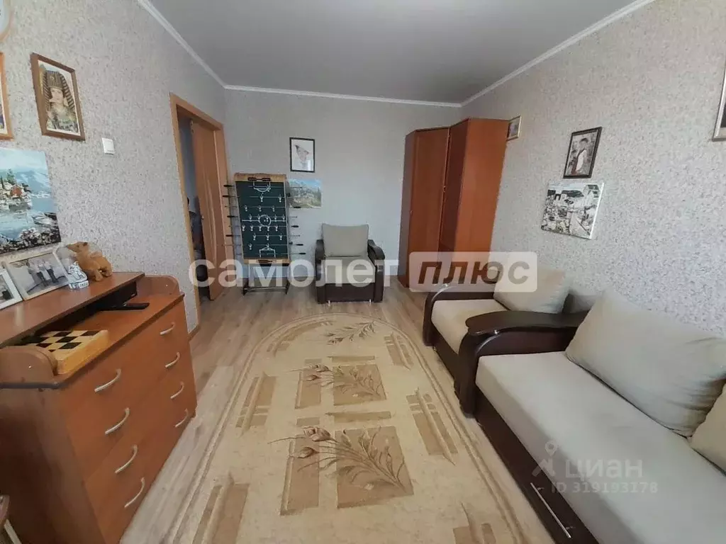 4-к кв. Белгородская область, Белгород Гостенская ул., 1 (75.4 м) - Фото 0