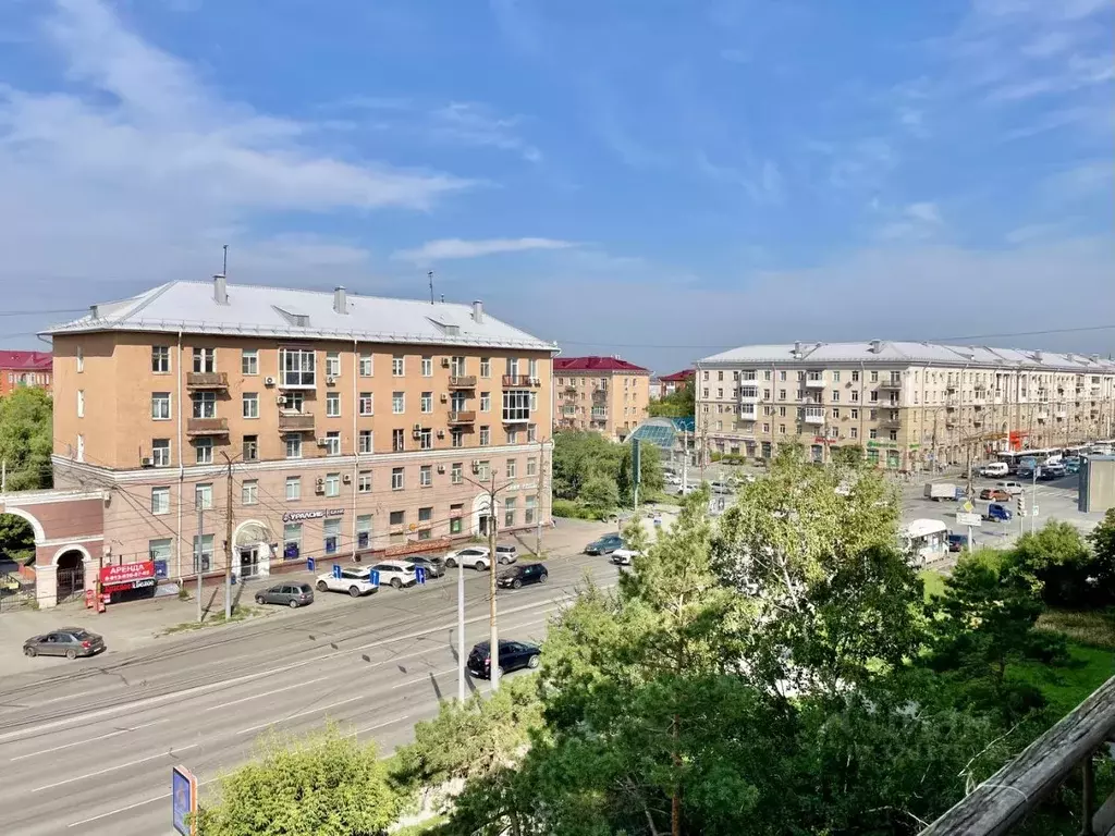 3-к кв. Омская область, Омск просп. Карла Маркса, 31 (42.0 м) - Фото 1