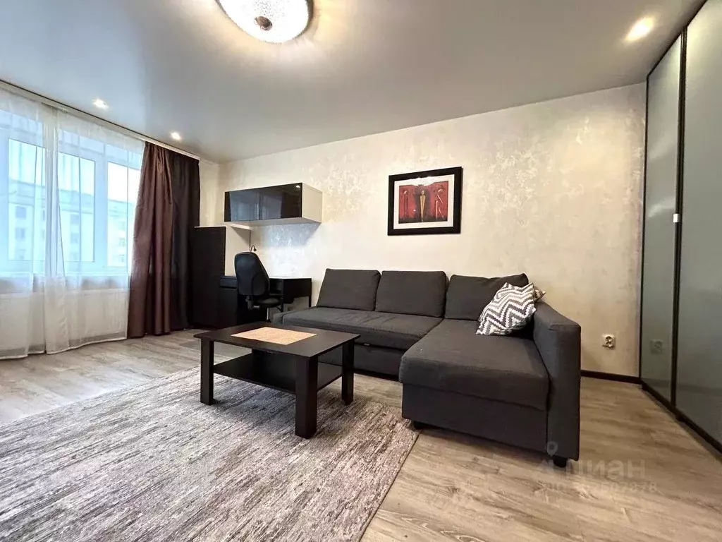 Студия Мурманская область, Мурманск ул. Воровского, 4/22 (30.4 м) - Фото 1