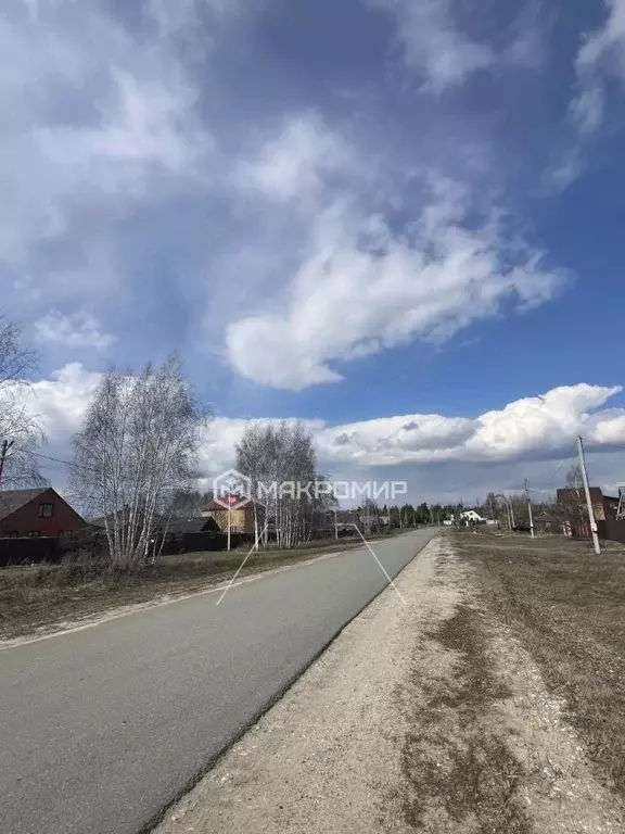Участок в Татарстан, Лаишевский район, Никольское с/пос, д. Пиголи ул. ... - Фото 2